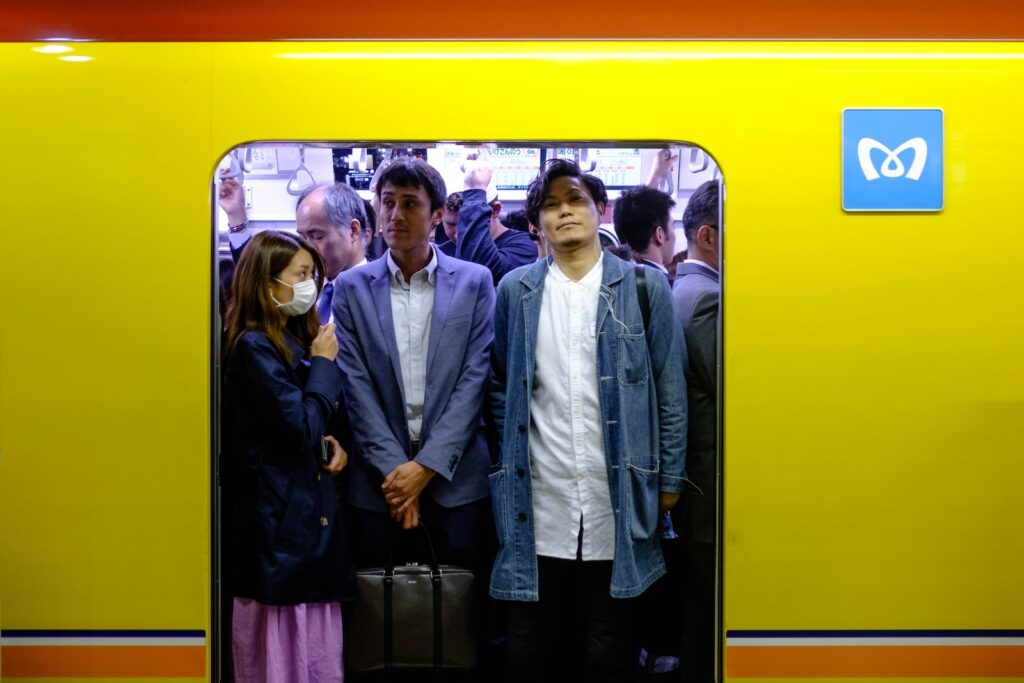 crowded train　JAPAN